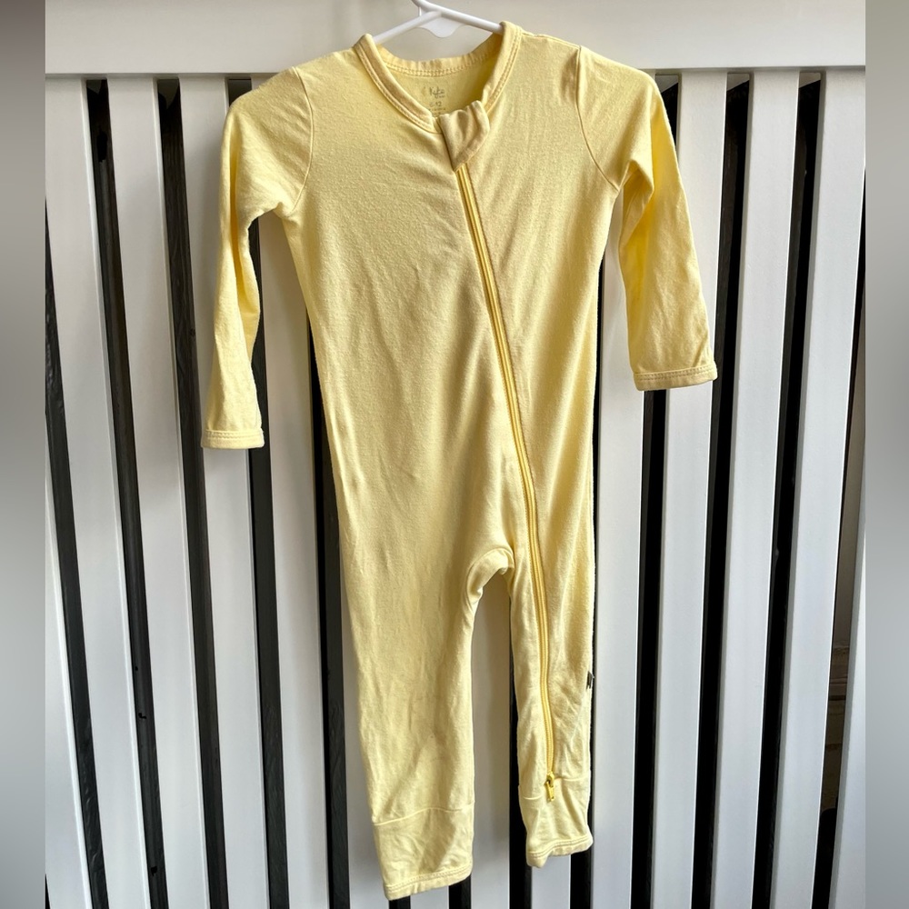 Kyte Baby Zippered Romper in Daffodil, 6-12 m.